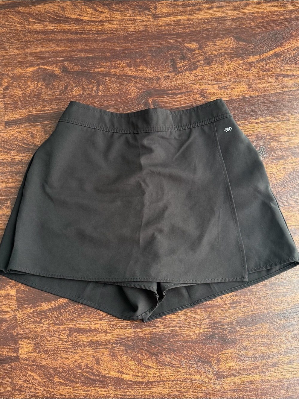 LEG3ND Women’s Black Wrap Skort Size M Athletic Built-In Shorts